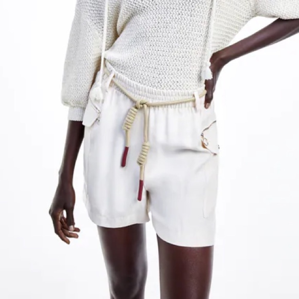 NWT ZARA Nude Cargo shorts with belt